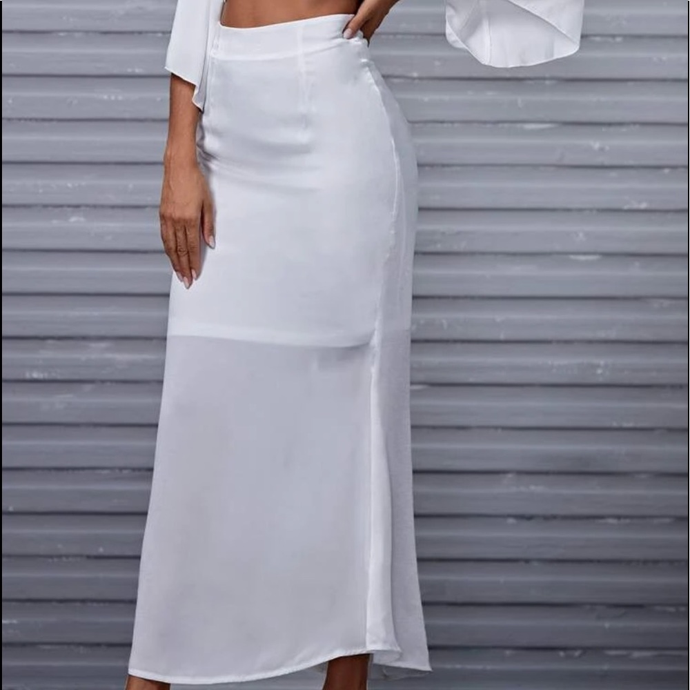 NWOT White Zip Back High Waist Solid Skirt Large